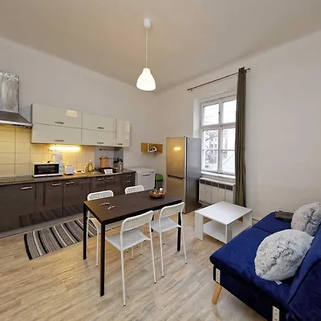 Peter'S Tower Apartments Prague Exterior photo