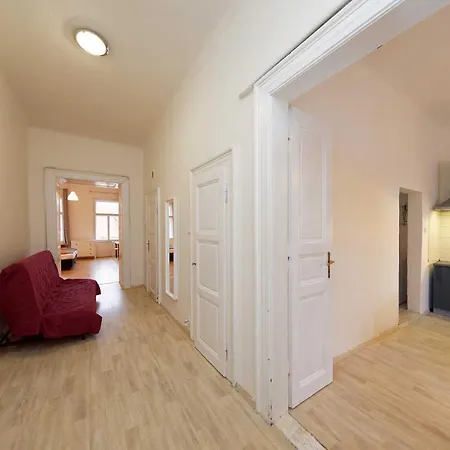 Peter'S Tower Apartments Prague Exterior photo