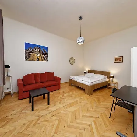 Peter'S Tower Apartments Prague Exterior photo