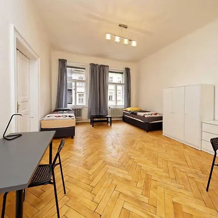 Peter'S Tower Apartments Prague Exterior photo