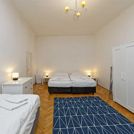 Peter'S Tower Apartments Prague Exterior photo