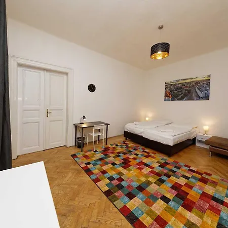 Peter'S Tower Apartments Prague Exterior photo